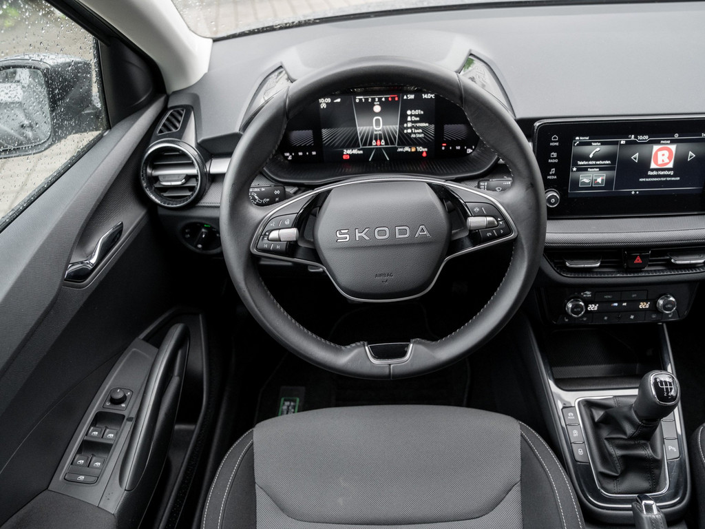 Bild 12 - FABIA TOUR 1.0 TSI Kam. Navi DynLicht KlimaA LED