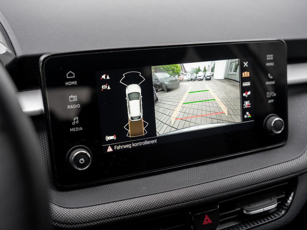Bild 14 - FABIA TOUR 1.0 TSI Kam. Navi DynLicht KlimaA LED