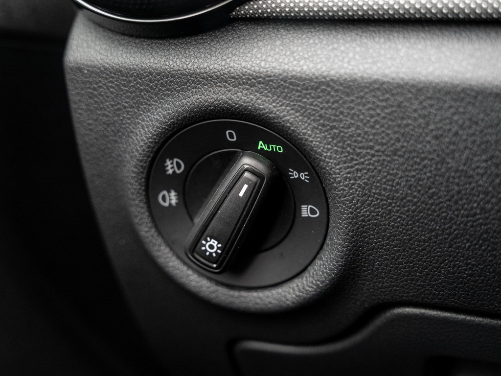 Bild 25 - FABIA TOUR 1.0 TSI Kam. Navi DynLicht KlimaA LED