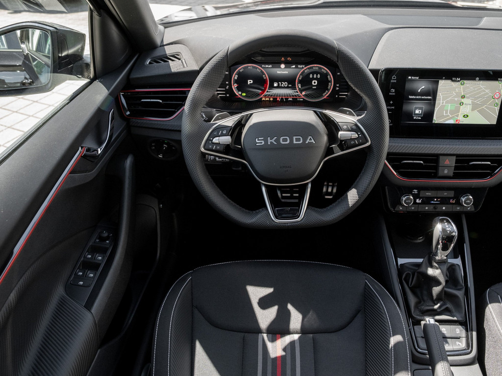 Bild 14 - Kamiq Monte Carlo 1.0 TSI DSG Pano AHK Navi ACC