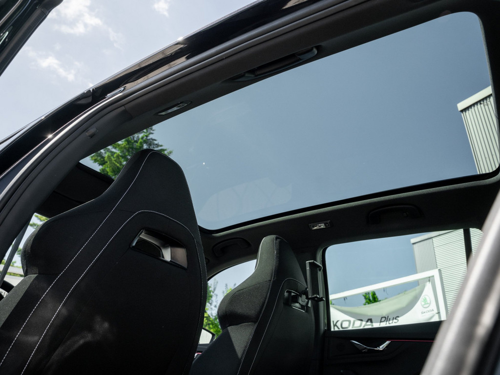 Bild 15 - Kamiq Monte Carlo 1.0 TSI DSG Pano AHK Navi ACC