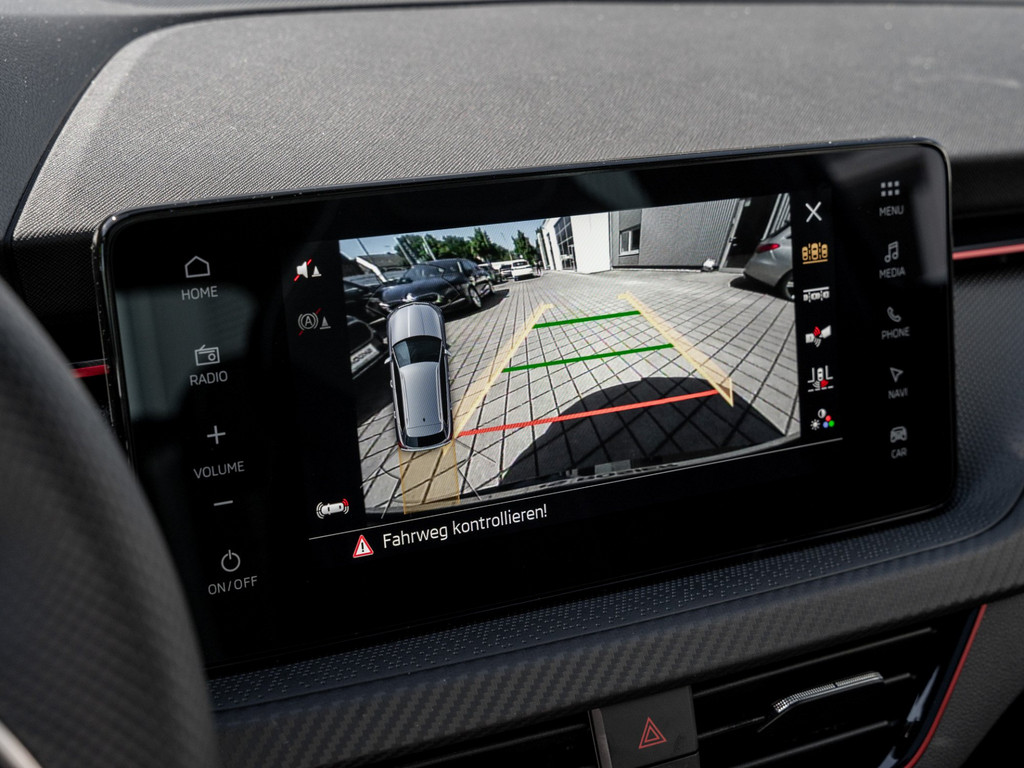 Bild 17 - Kamiq Monte Carlo 1.0 TSI DSG Pano AHK Navi ACC