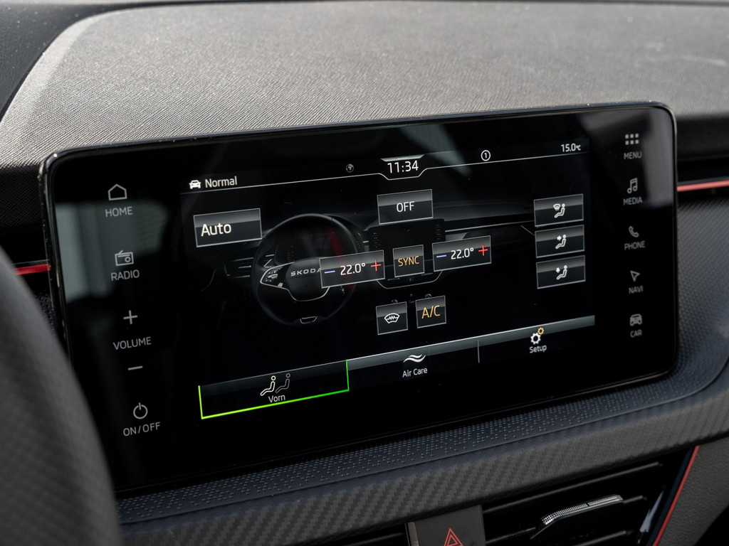 Bild 20 - Kamiq Monte Carlo 1.0 TSI DSG Pano AHK Navi ACC