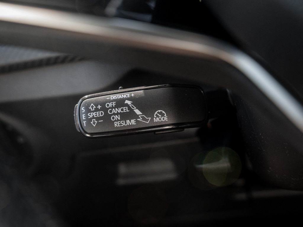 Bild 29 - Kamiq Monte Carlo 1.0 TSI DSG Pano AHK Navi ACC