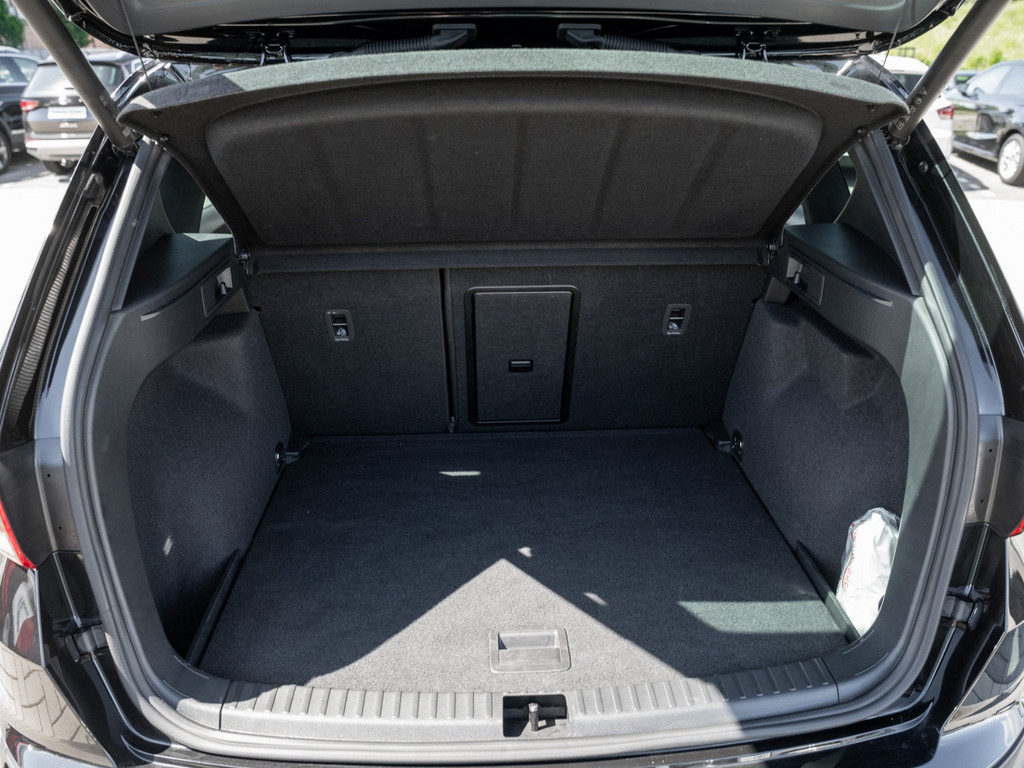 Bild 28 - ATECA XPERIENCE 1.5 TSI DSG Kam. Navi Virtual LM