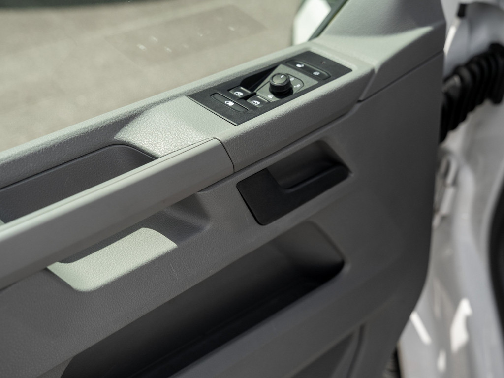 Bild 23 - T6.1 Kasten LR 2.0TDI DSG + LED + NAVI + STANDH