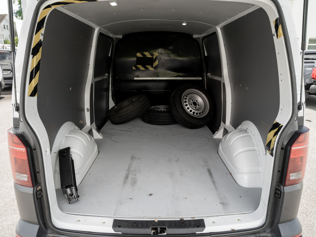 Bild 25 - T6.1 Kasten LR 2.0TDI DSG + LED + NAVI + STANDH