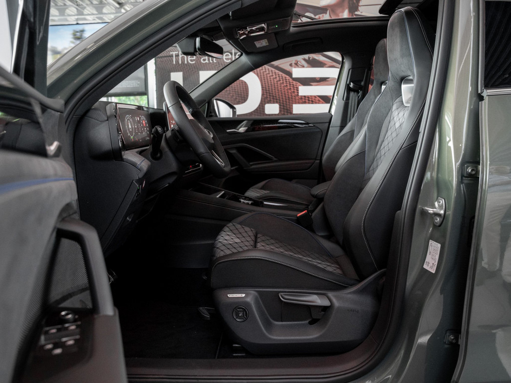 Bild 8 - Tiguan R-Line 2.0 l TDI 4MOTION DSG DCC Pano AHK