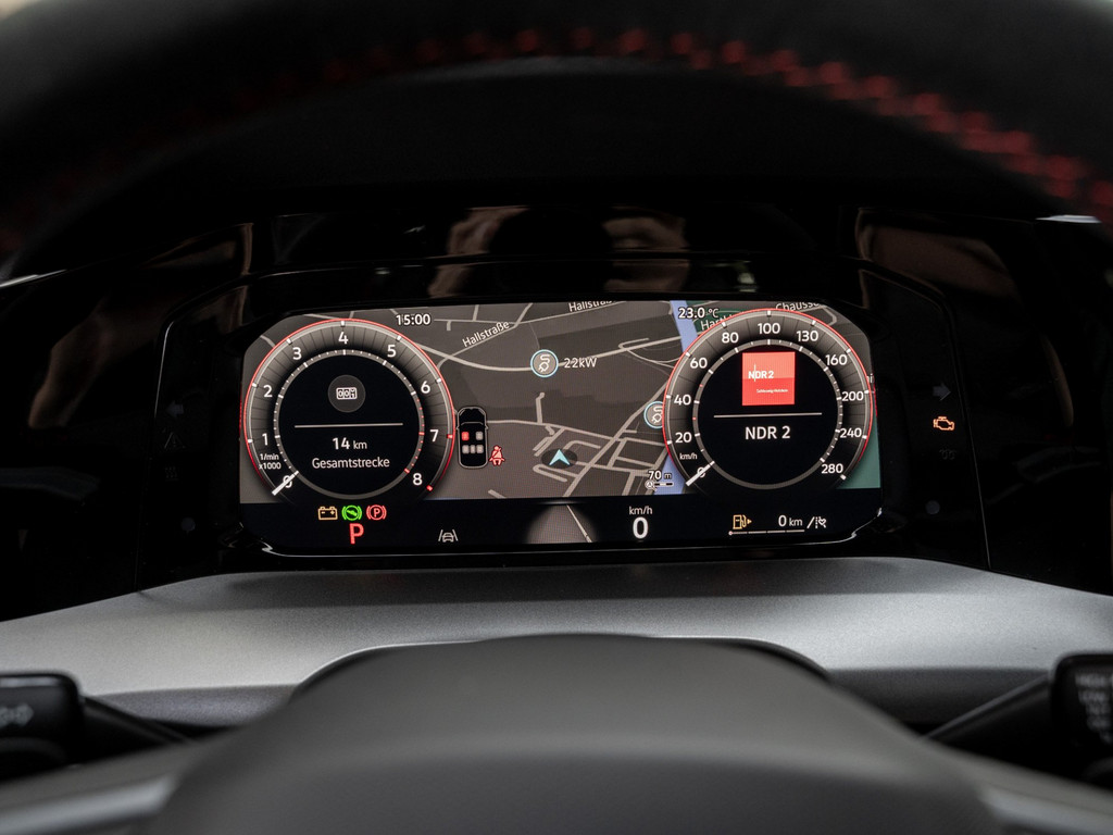 Bild 22 - Golf GTI EDITION 50 2.0 l TSI DSG DCC harman
