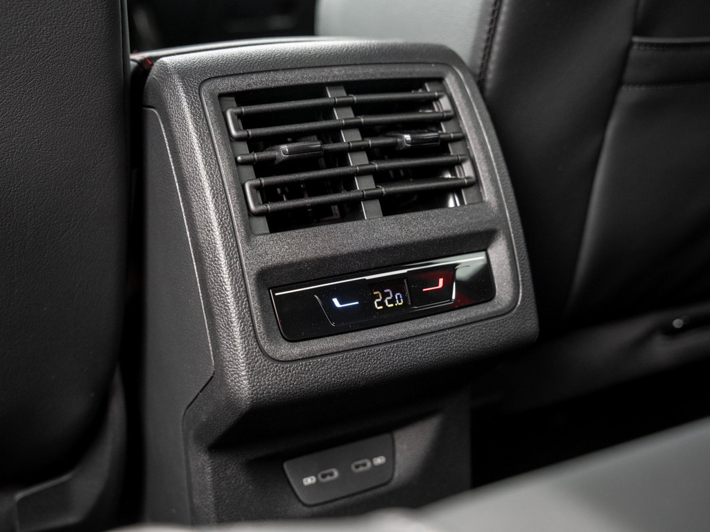 Bild 9 - Golf GTI EDITION 50 2.0 l TSI DSG DCC harman
