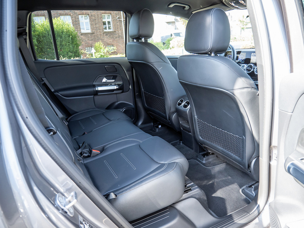 Bild 5 - EQB 250 + AMG Sport Advanced +