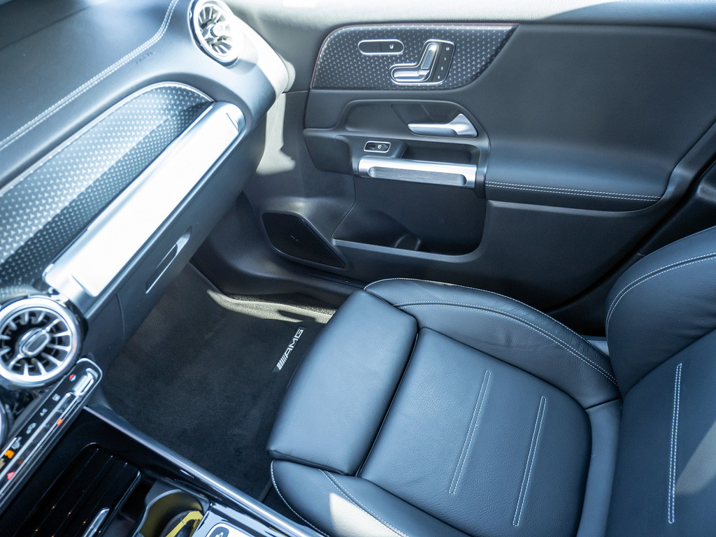 Bild 16 - EQB 250 + AMG Sport Advanced +