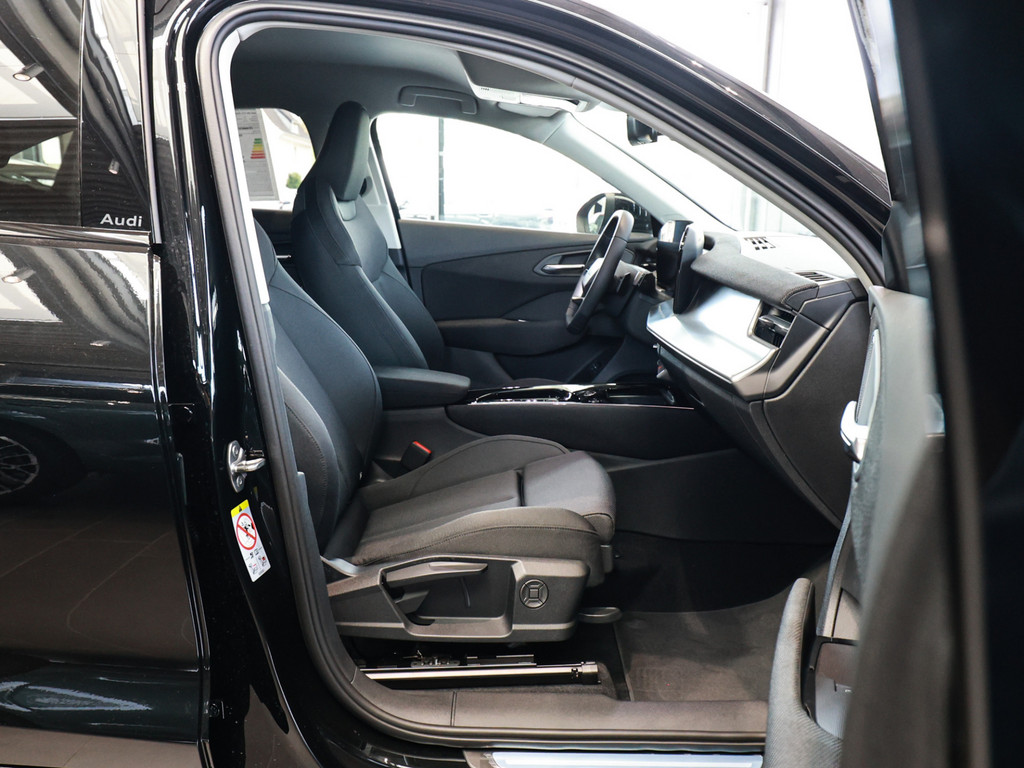 Bild 3 - Q3 Sportback e-hybrid S Line AHK Tech Plus