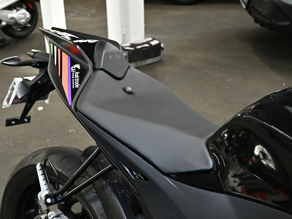 Bild 6 - RS 125 E5 + Replica