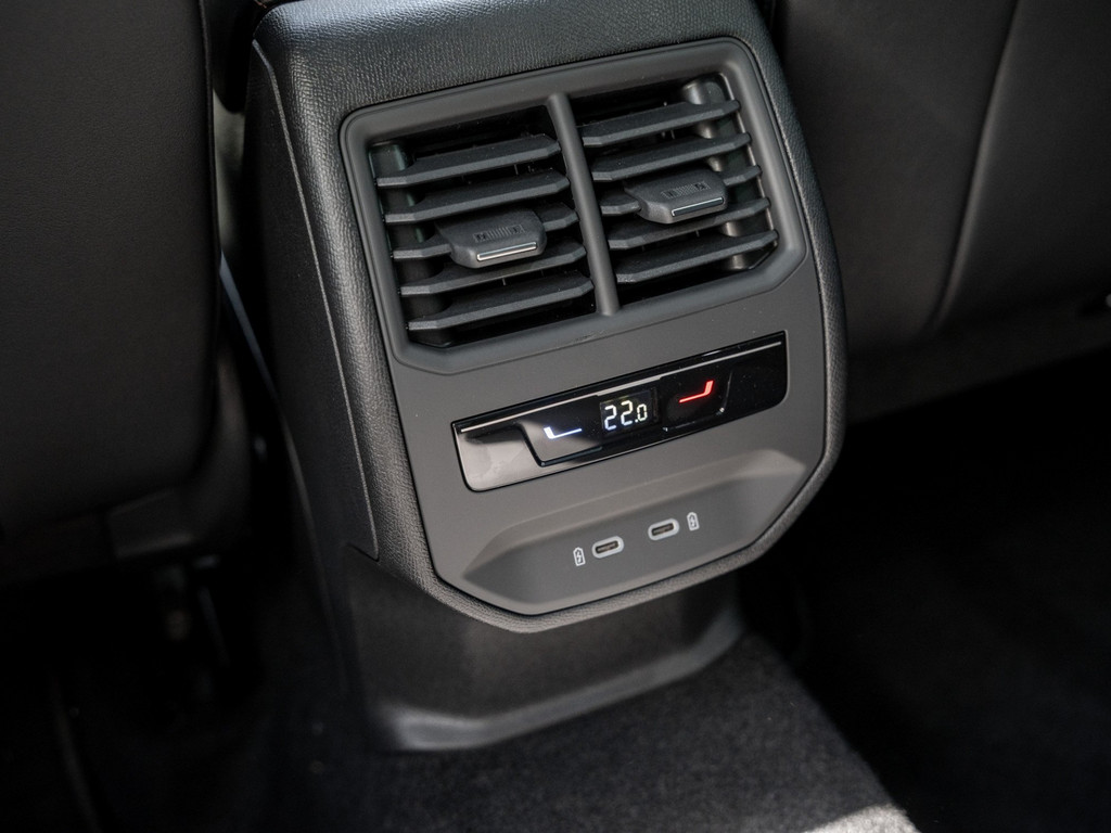 Bild 9 - Formentor 2.0 TSI VZ W DCC AHK Kam. Navi Pano LM