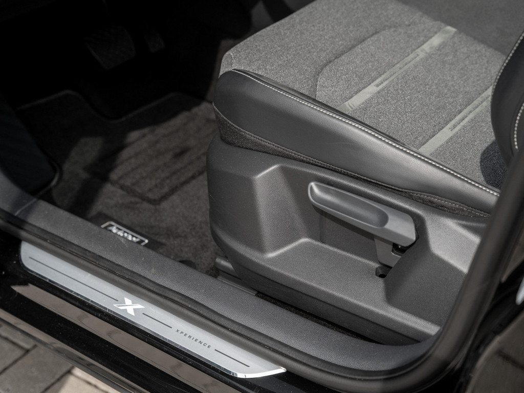 Bild 28 - ATECA XPERIENCE 1.5 TSI DSG Kam. Navi Virtual LM