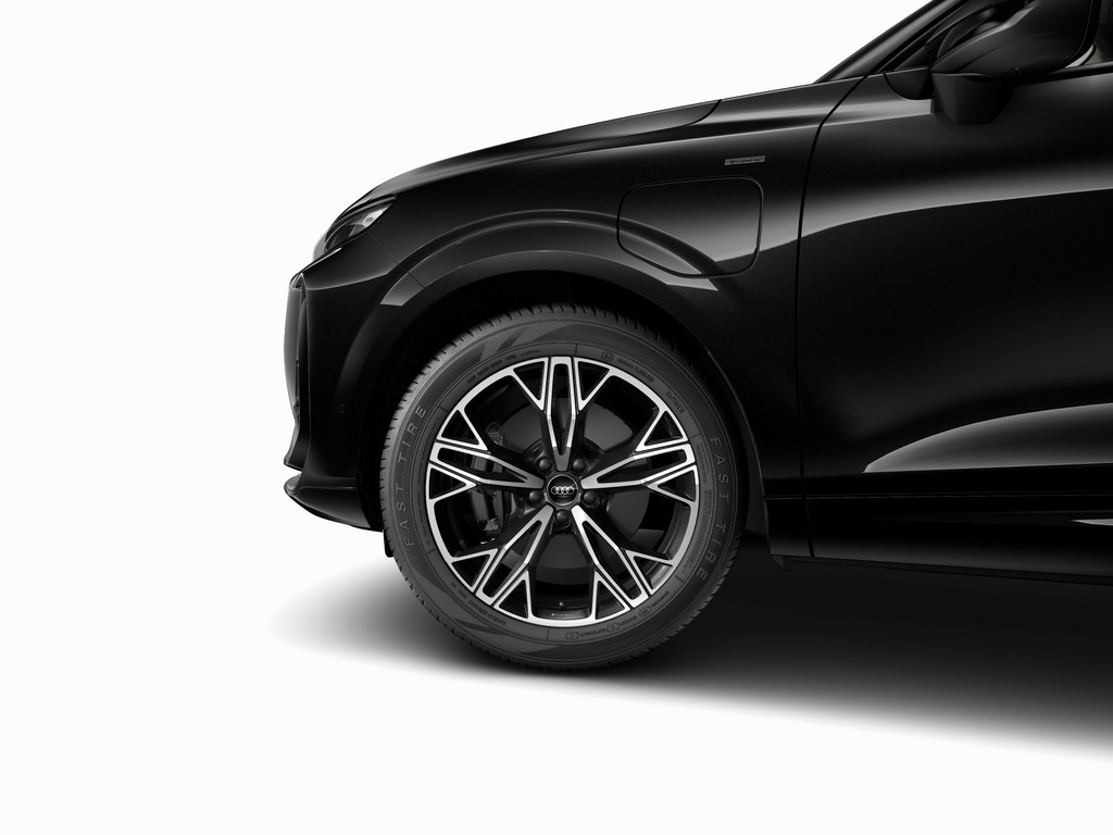 Bild 5 - Q3 Sportback e-hybrid S Line Black AHK Tech Plus