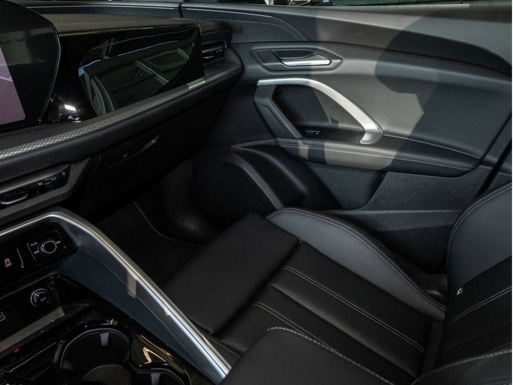 Bild 14 - Q5 SUV e-hybrid quattro 220 kW S tronic