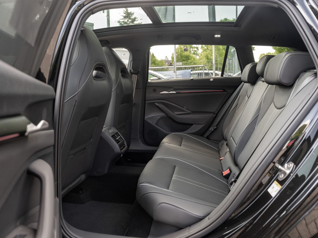 Bild 10 - Superb Combi Sportline 2.0 TSI DSG 4x4 AHK Pano