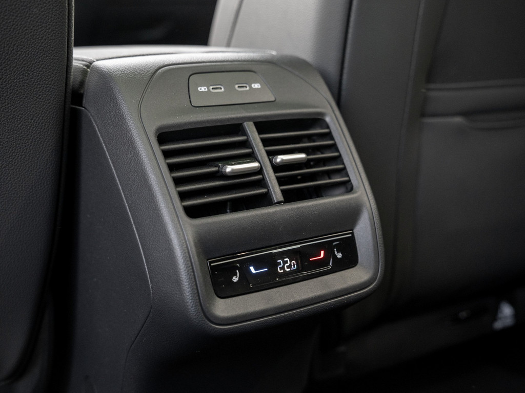 Bild 11 - Superb Combi Sportline 2.0 TSI DSG 4x4 AHK Pano
