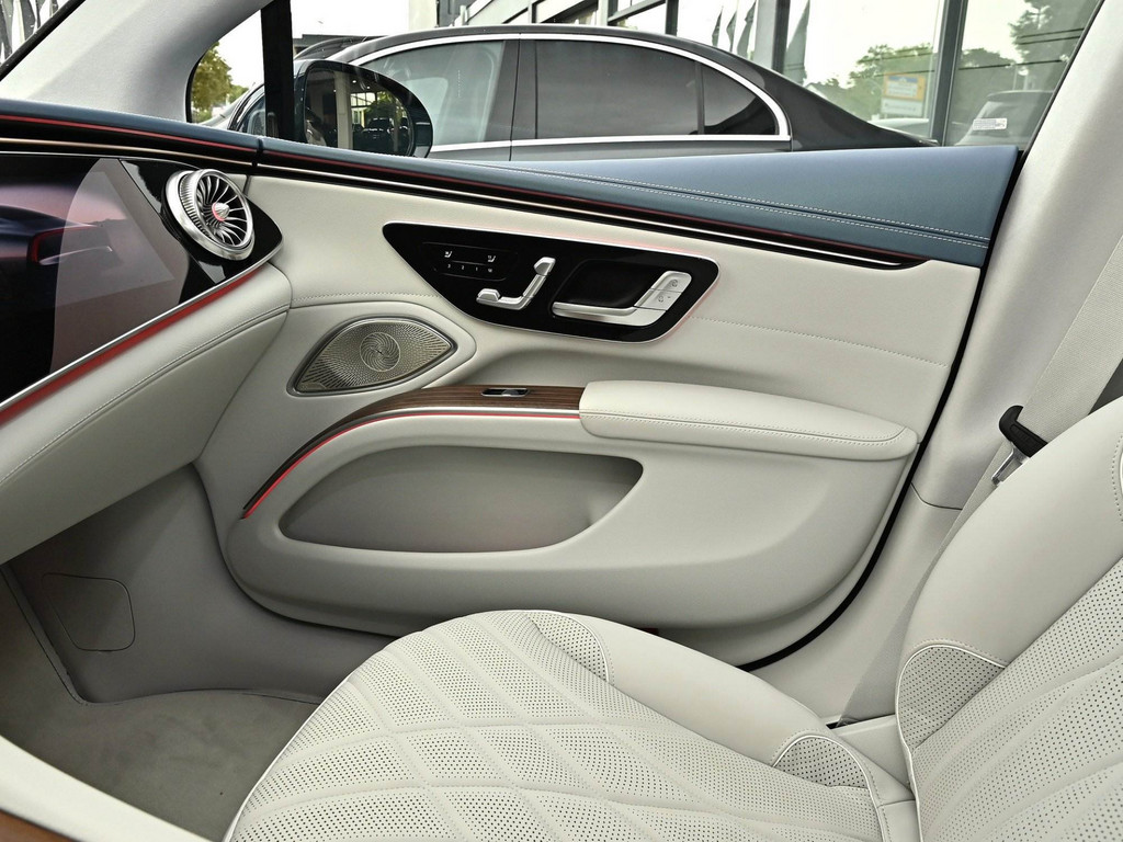 Bild 17 - EQS 580 4M Edition1 AMG Sport Premium + Hyperscreen