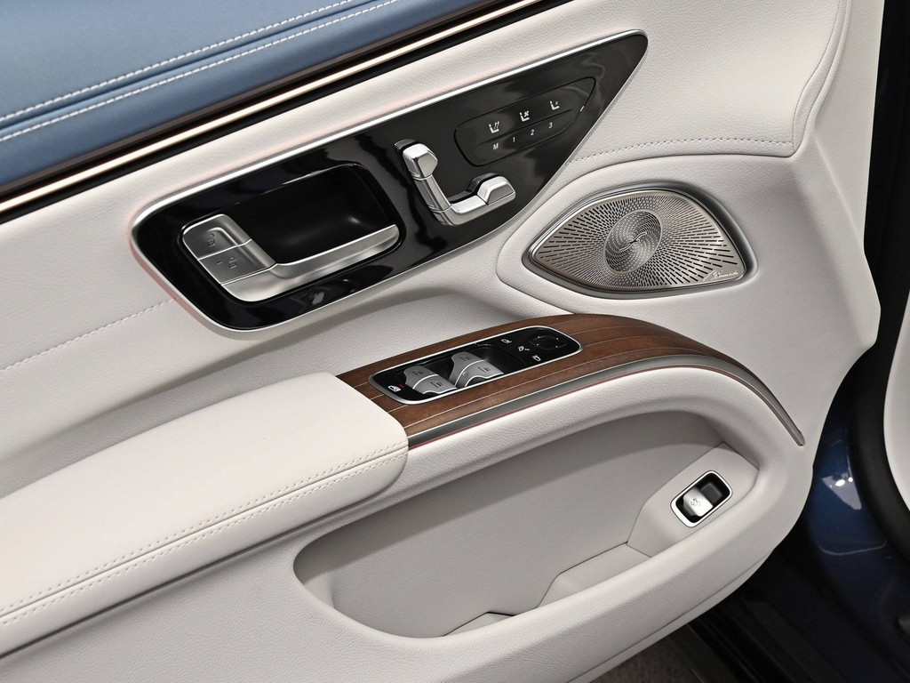 Bild 28 - EQS 580 4M Edition1 AMG Sport Premium + Hyperscreen