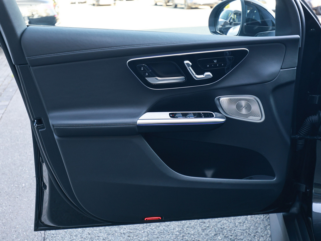 Bild 28 - GLC 300 de 4M AMG Sport Premium +