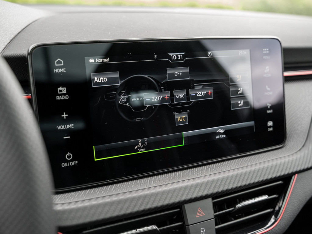 Bild 20 - Scala Monte Carlo 1.5 TSI DSG Pano AHK Navi ACC
