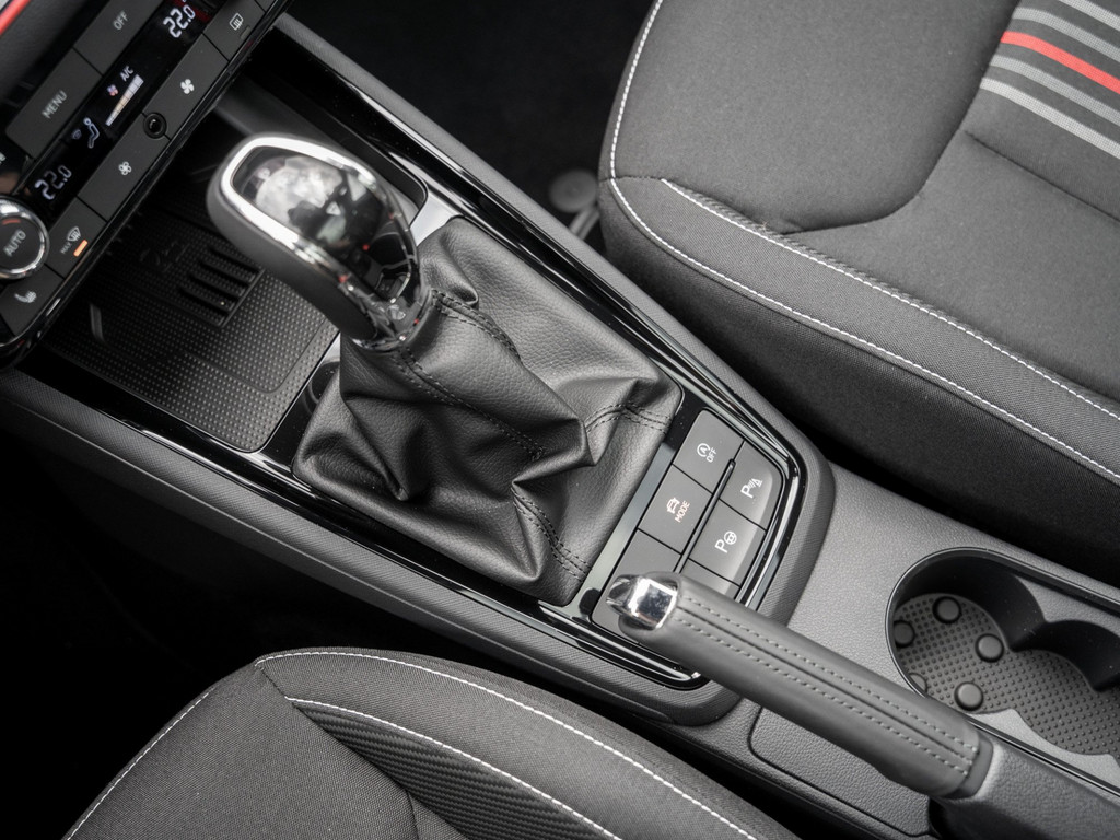 Bild 24 - Scala Monte Carlo 1.5 TSI DSG Pano AHK Navi ACC