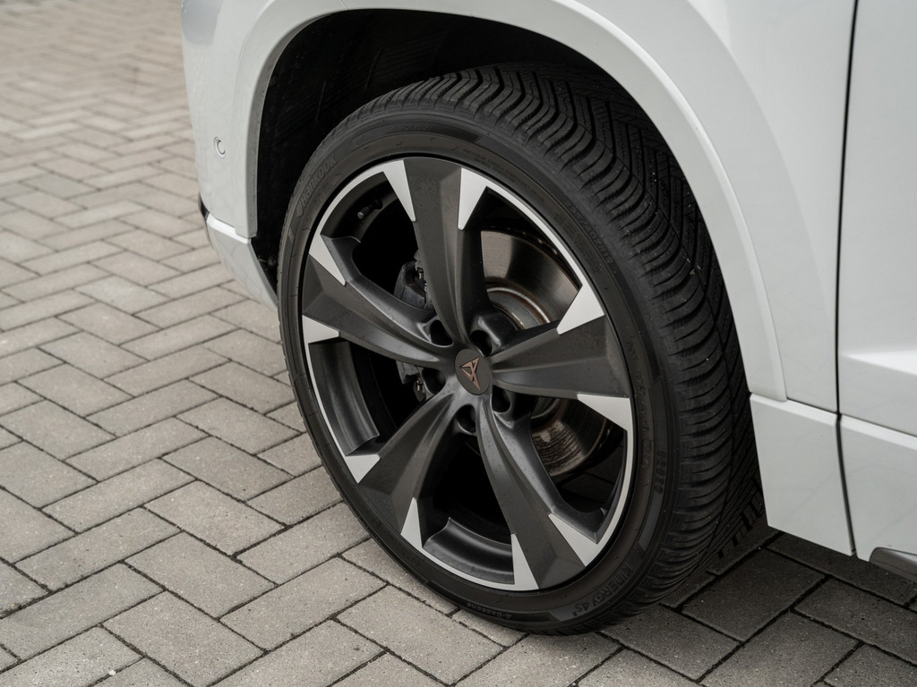 Bild 6 - ATECA 1.5 TSI DSG Kam. Navi Sportp. el.Heck 360