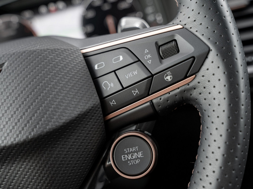 Bild 23 - ATECA 1.5 TSI DSG Kam. Navi Sportp. el.Heck 360