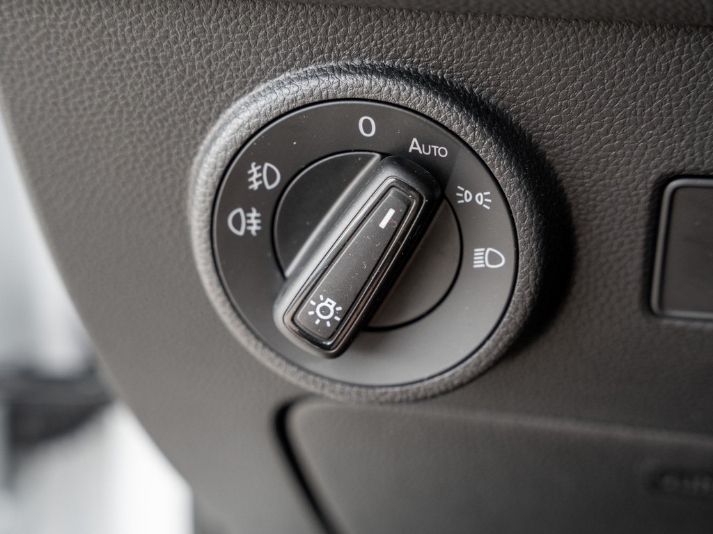 Bild 25 - ATECA 1.5 TSI DSG Kam. Navi Sportp. el.Heck 360