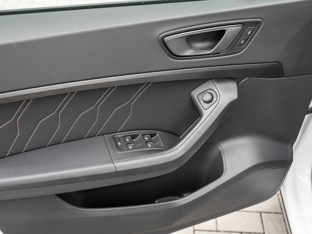 Bild 26 - ATECA 1.5 TSI DSG Kam. Navi Sportp. el.Heck 360