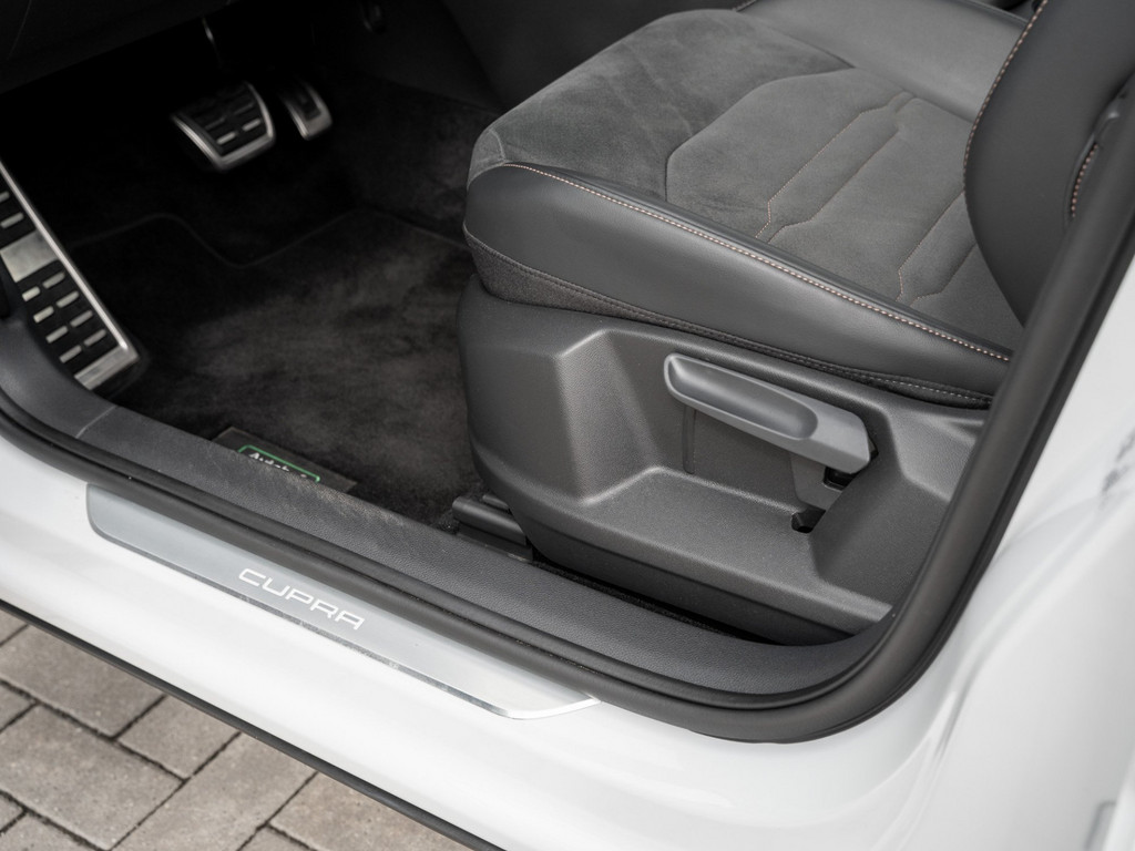 Bild 27 - ATECA 1.5 TSI DSG Kam. Navi Sportp. el.Heck 360