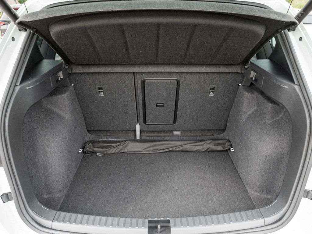 Bild 28 - ATECA 1.5 TSI DSG Kam. Navi Sportp. el.Heck 360