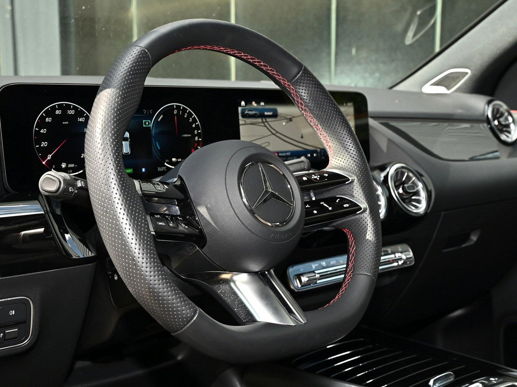 Bild 29 - GLA 250 e AMG Sport Premium