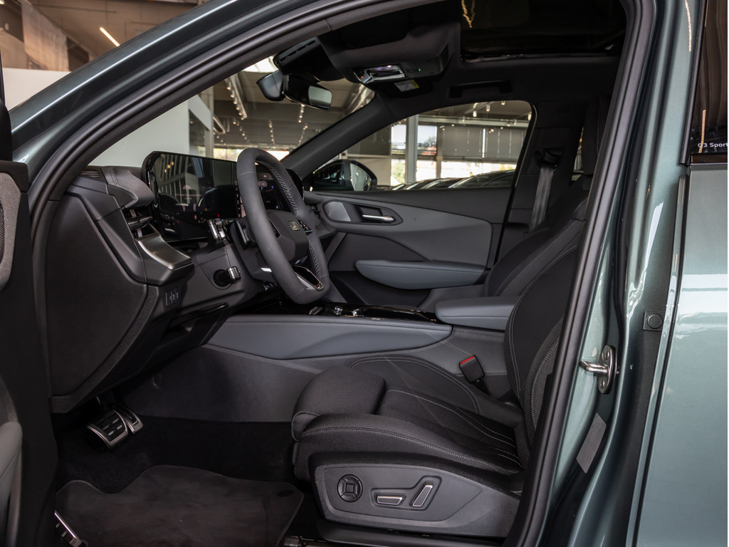 Bild 10 - Q3 Sportback e-hybrid S Line AHK Pano Tech Pro