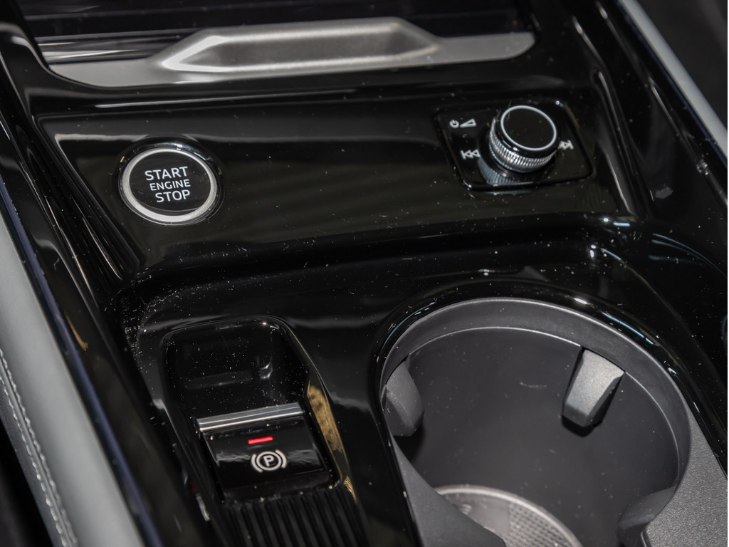 Bild 14 - Q3 Sportback e-hybrid S Line AHK Pano Tech Pro