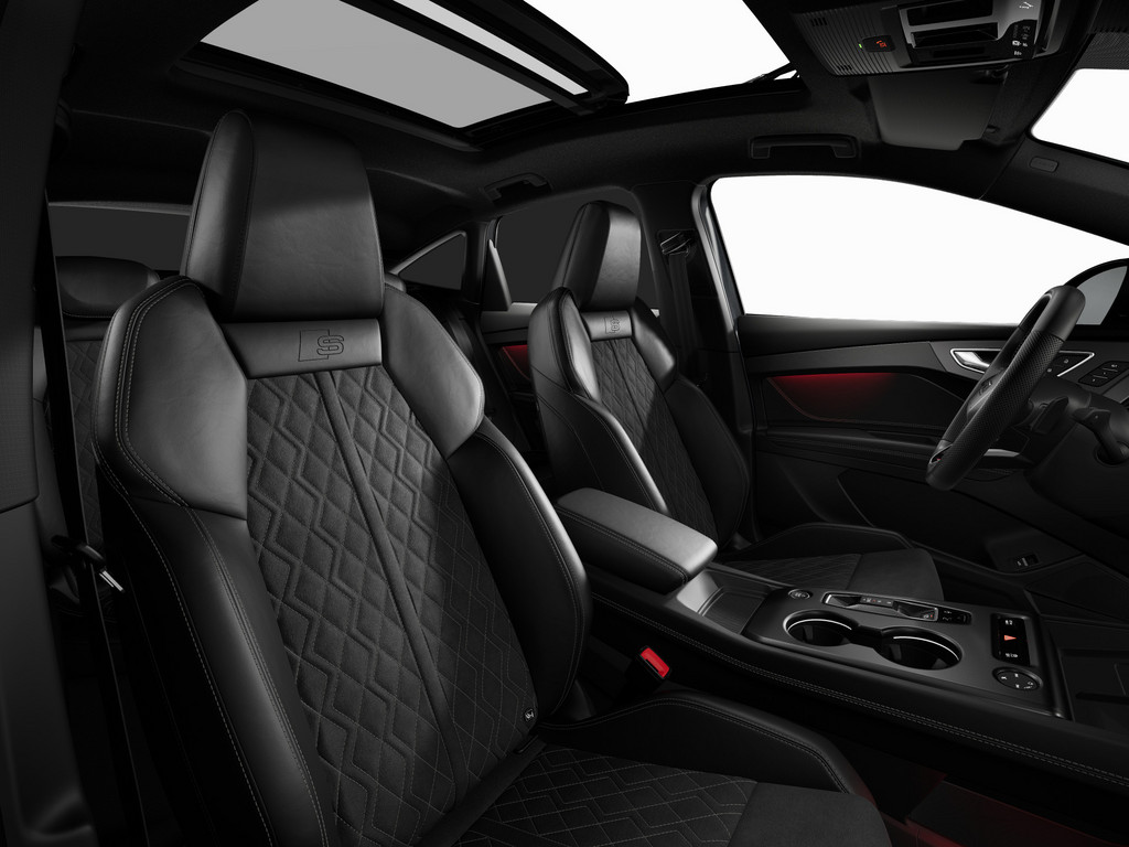 Bild 4 - Q4 Sportback e-tron quattro S Line Black HUD AHK Pano Tech plus
