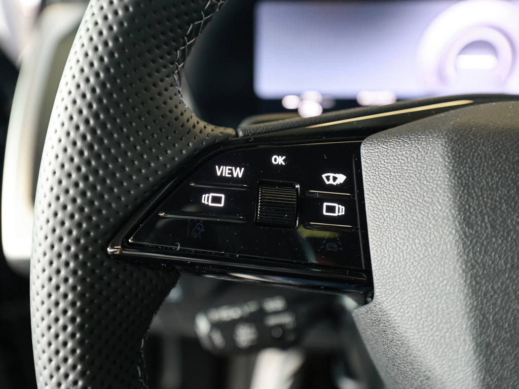 Bild 19 - Q4 Sportback e-tron quattro S Line Black HUD AHK Pano Tech plus