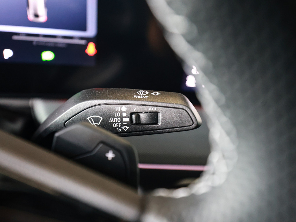 Bild 20 - Q4 Sportback e-tron quattro S Line Black HUD AHK Pano Tech plus