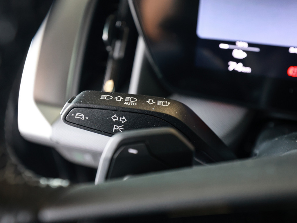 Bild 22 - Q4 Sportback e-tron quattro S Line Black HUD AHK Pano Tech plus