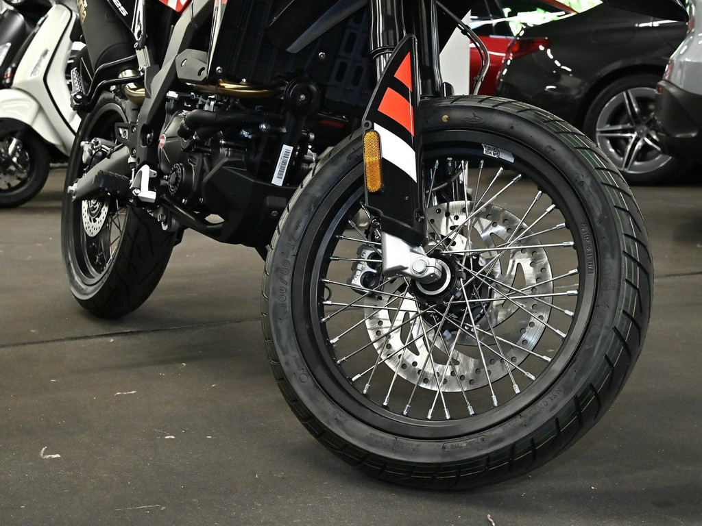 Bild 4 - SX 125 E5 +
