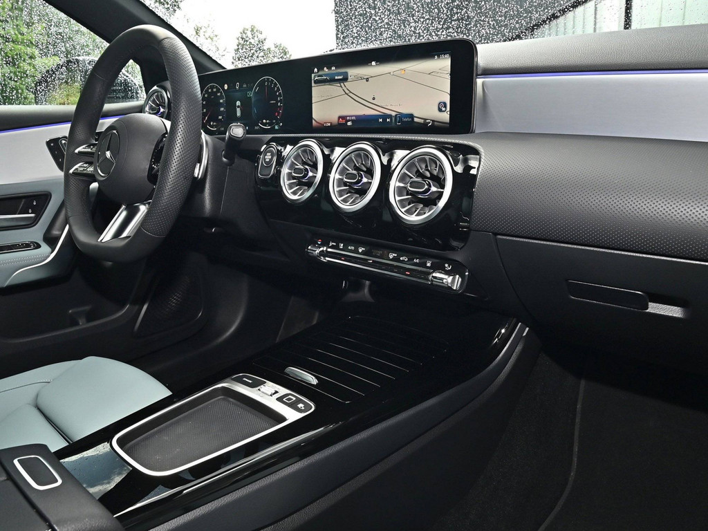 Bild 11 - A 250 e AMG Sport Advanced +