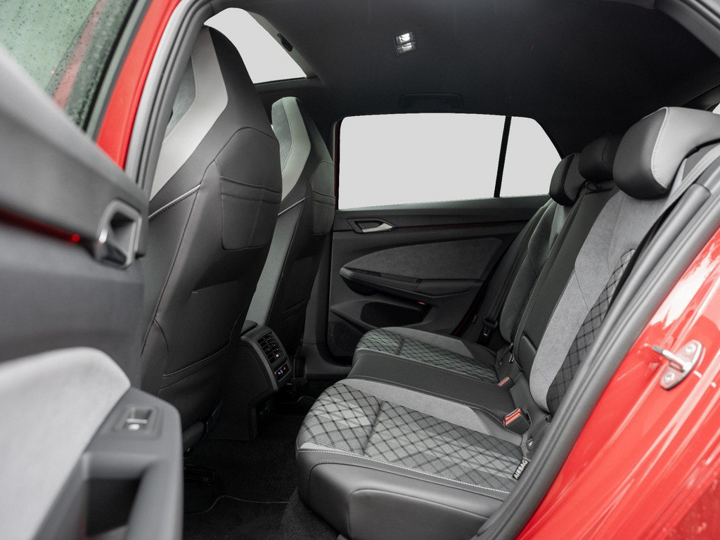 Bild 9 - Golf 1.5 eTSI R-Line IQLight Kam. Navi Pano ACC