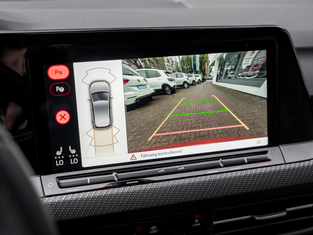 Bild 15 - Golf 1.5 eTSI R-Line IQLight Kam. Navi Pano ACC