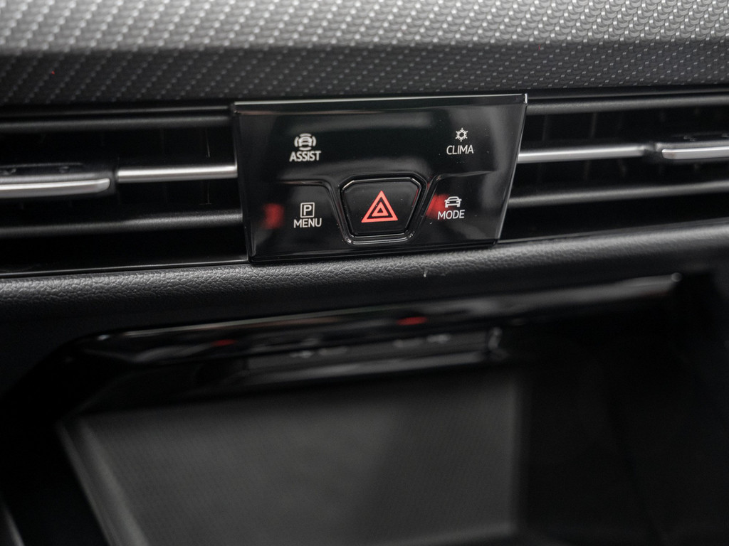 Bild 19 - Golf 1.5 eTSI R-Line IQLight Kam. Navi Pano ACC