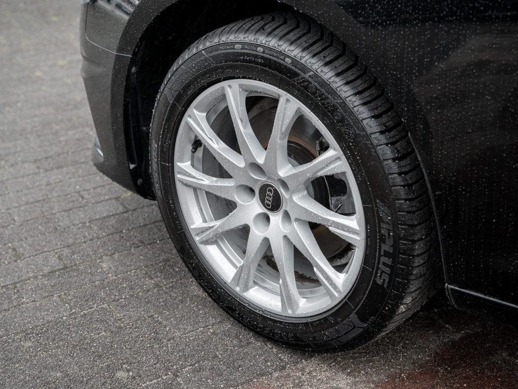 Bild 7 - A4 Avant 35 TFSI 110150 S tronic Navi el.Heck