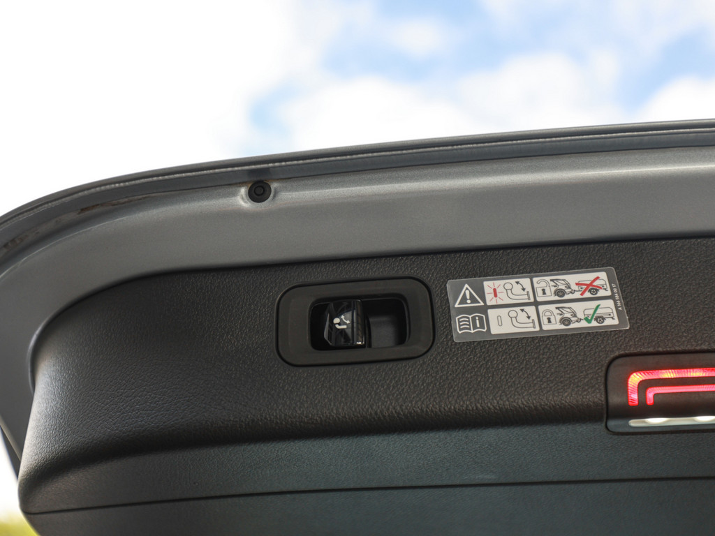 Bild 33 - C 300 e T Avantgarde Advanced +
