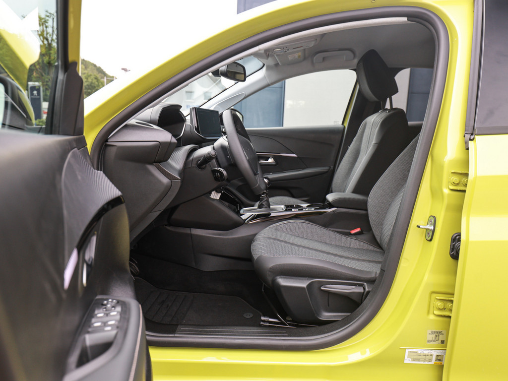 Bild 9 - 208 ALLURE TURBO 100